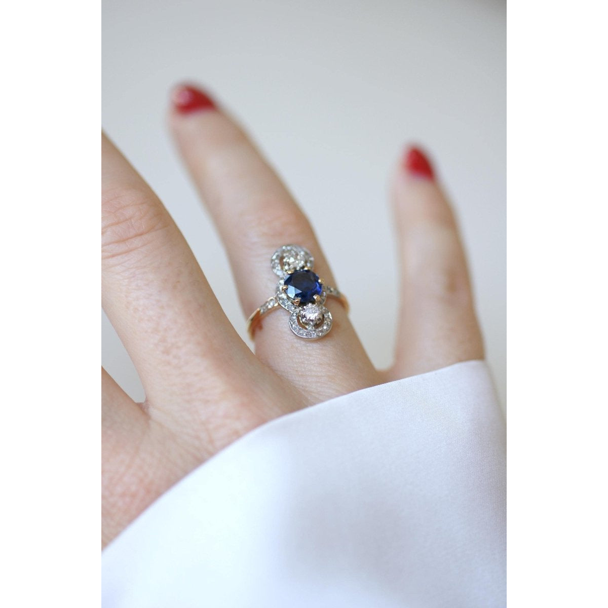 Bague Belle Epoque Saphir 1,18 Cts et Diamants - Castafiore