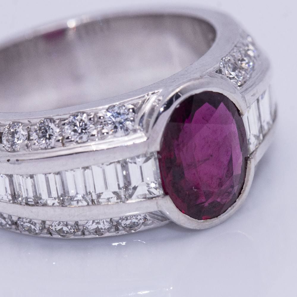 Bague BIRMANIA en or blanc et rubis