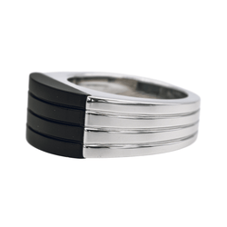 Bague BOUCHERON "Godron" en or blanc et onyx - Castafiore