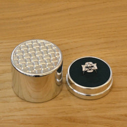 Bague BOUCHERON Pensée en or jaune et diamants - Castafiore