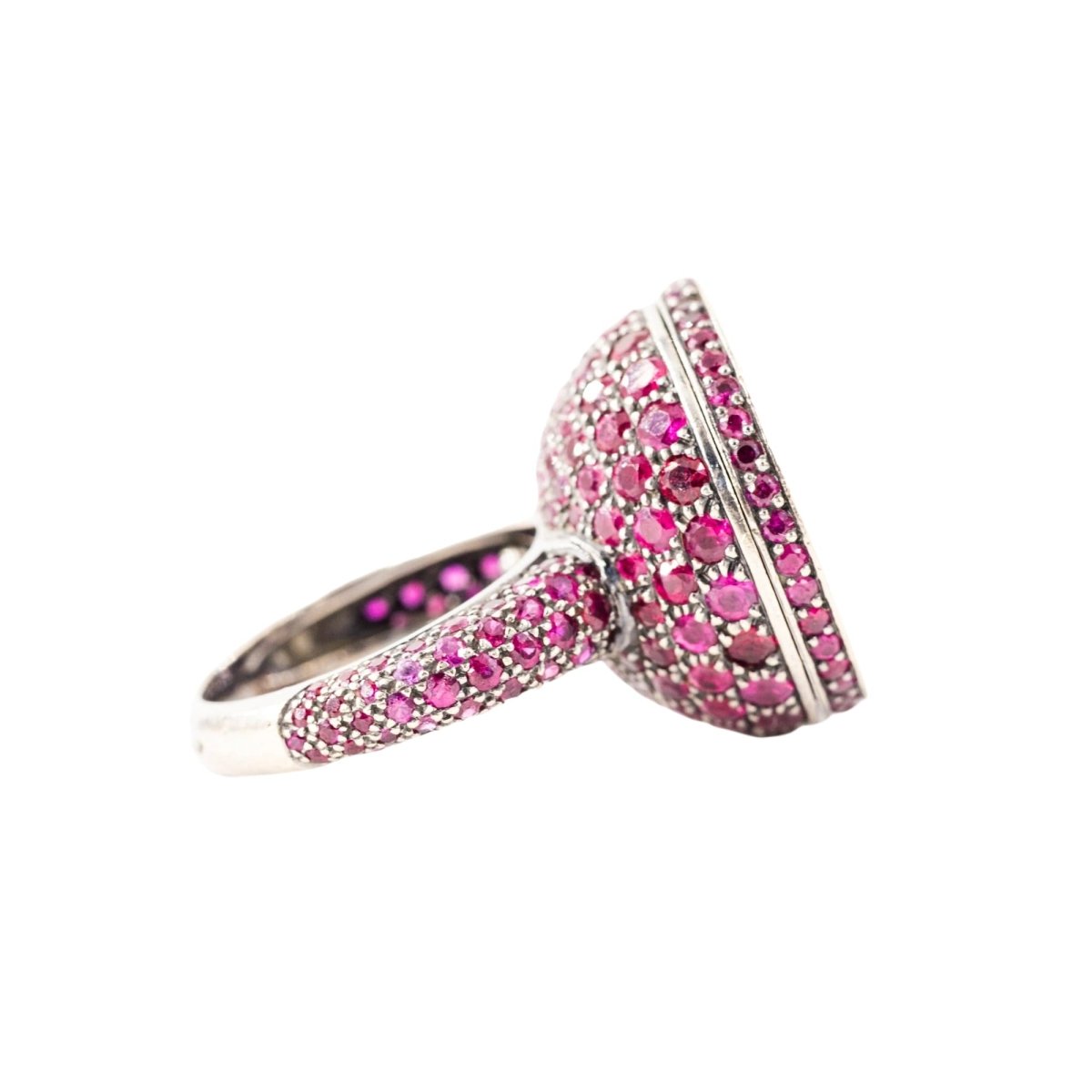 Bague BOUCHERON "Secret" en or blanc et rubis - Castafiore