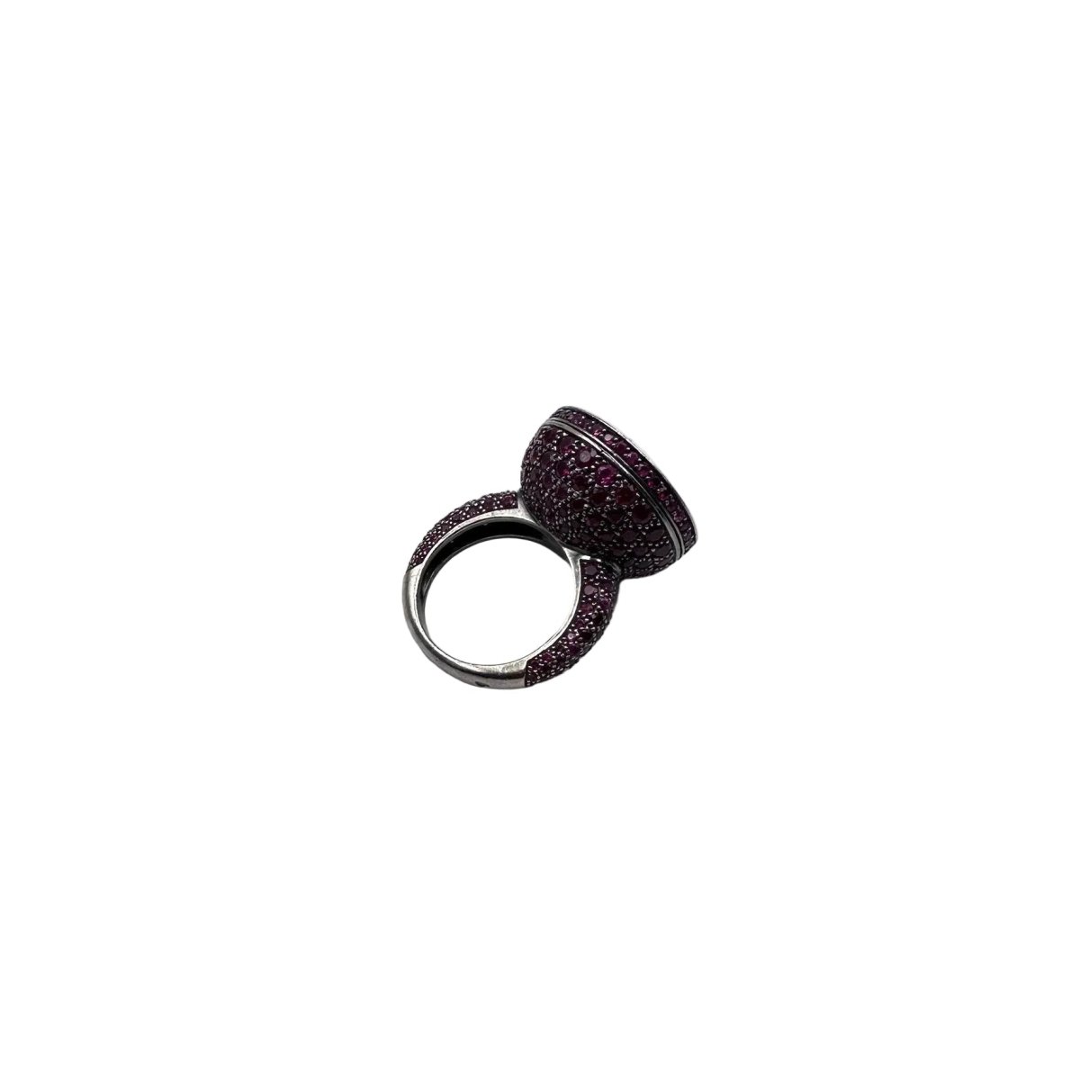 Bague BOUCHERON "Secret" en or blanc noirci et rubis - Castafiore