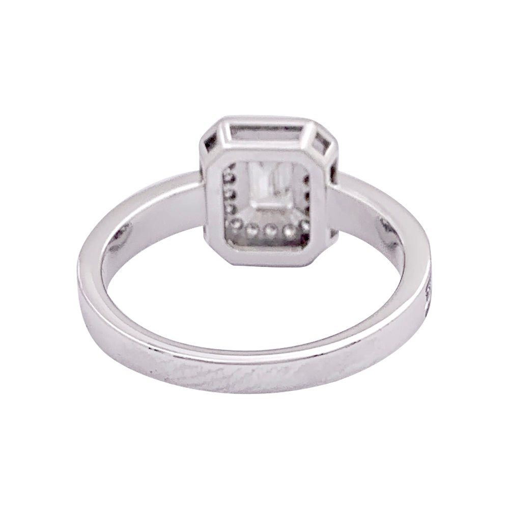 Bague BOUCHERON "Vendôme Liseré" en or blanc, laque noire et diamants - Castafiore