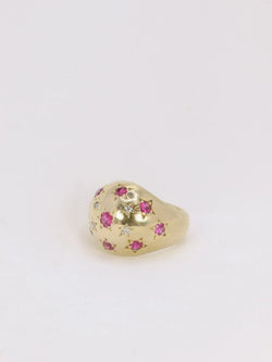Bague boule vintage en or jaune, rubis et diamants - Castafiore