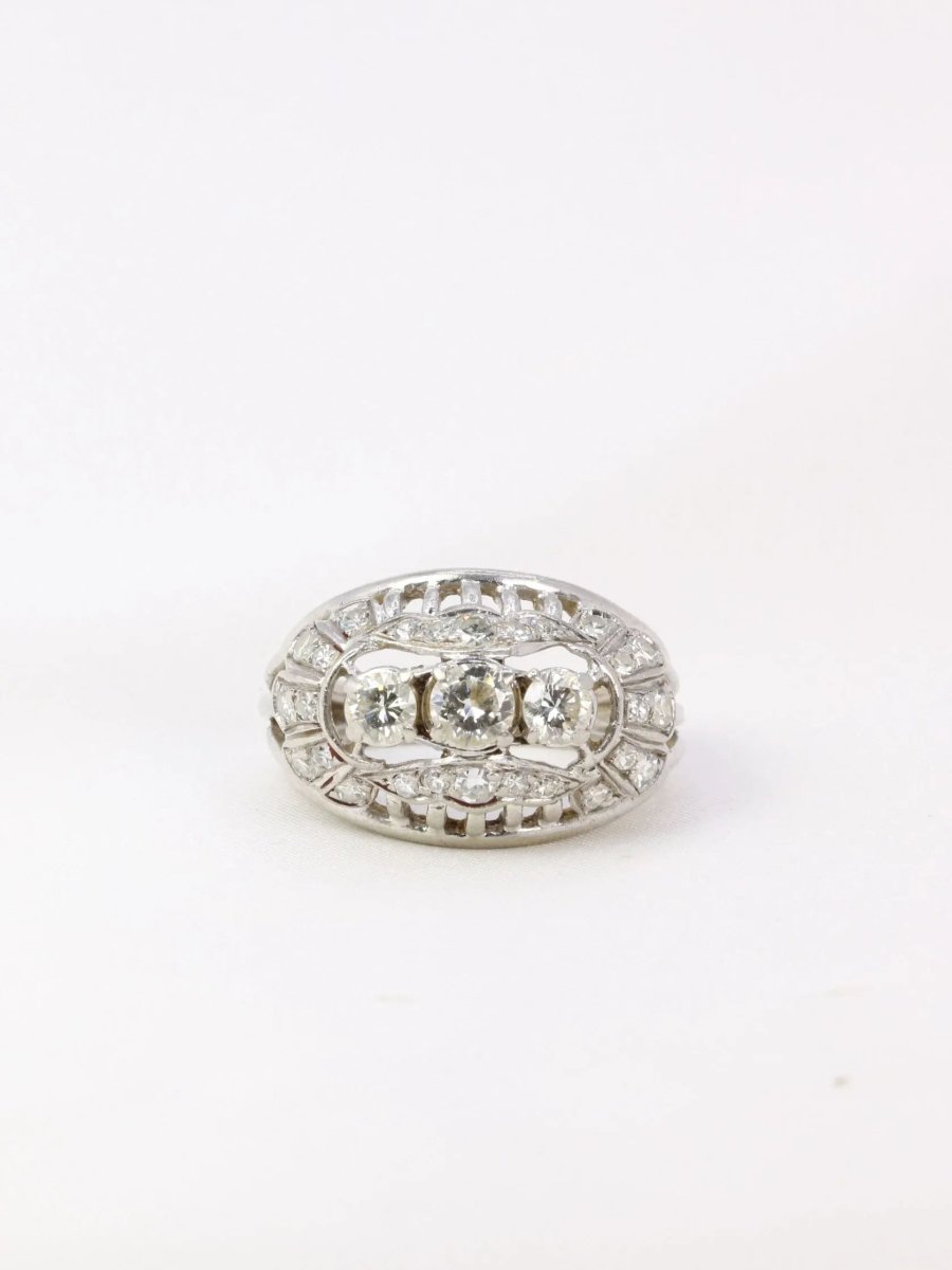 Bague boule vintage en or, platine et diamants - Castafiore