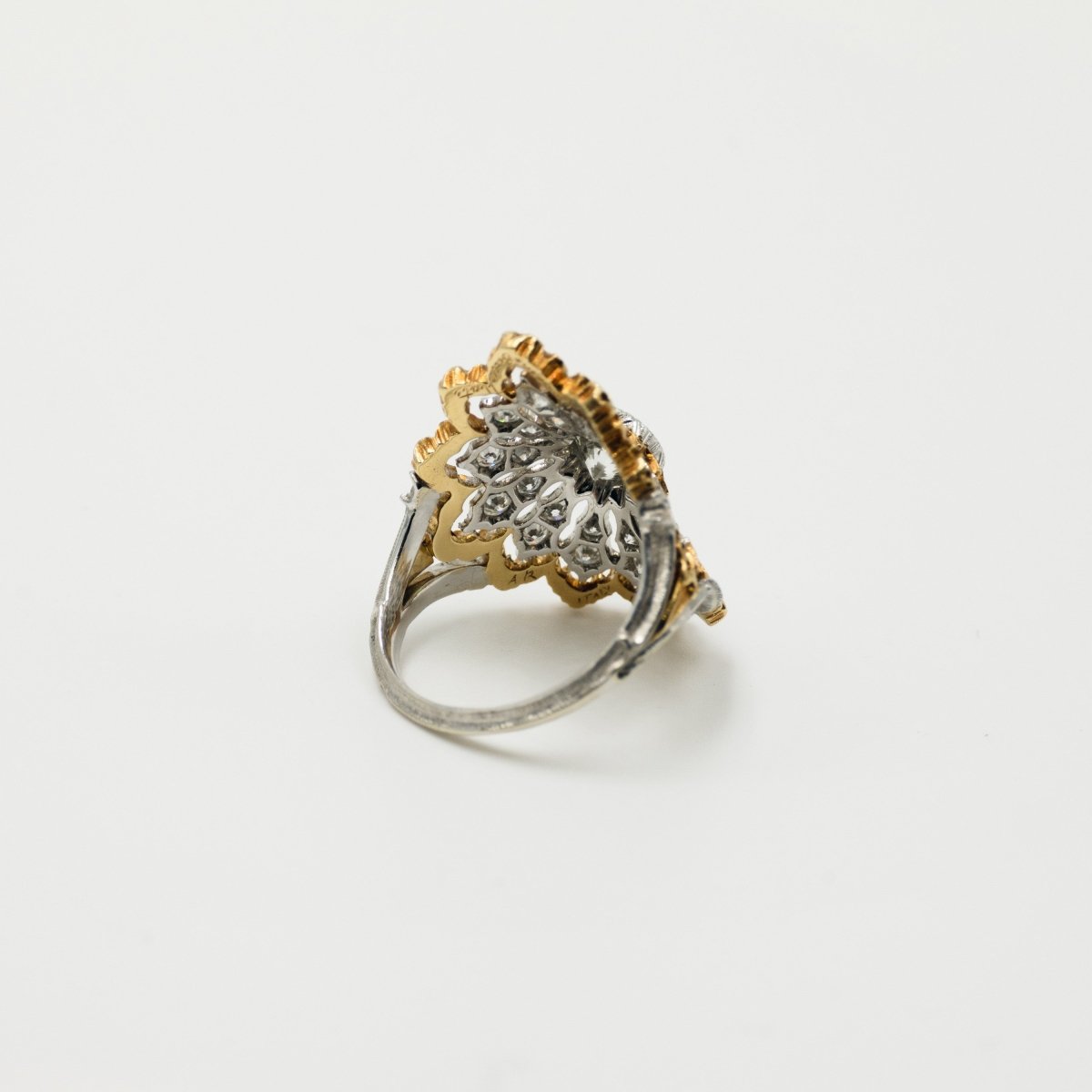 Bague BUCCELLATI en or - Castafiore