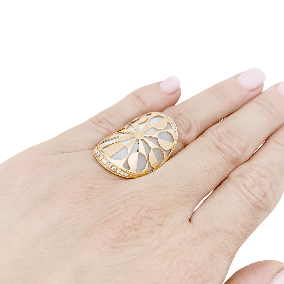 Bague BULGARI "Intarsio" en or rose, nacre et diamants - Castafiore