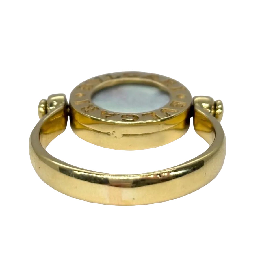 Bague BULGARI Réversible en or jaune nacre et onyx - Castafiore