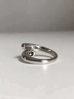 Bague BVLGARI modèle Astrea en or blanc 18K et diamants