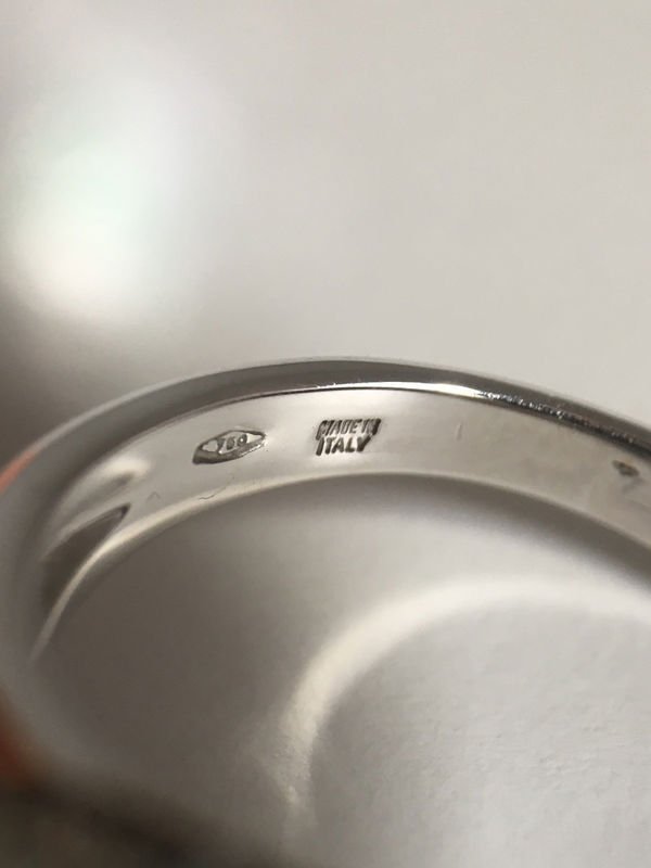 Bague BVLGARI modèle Astrea en or blanc 18K et diamants