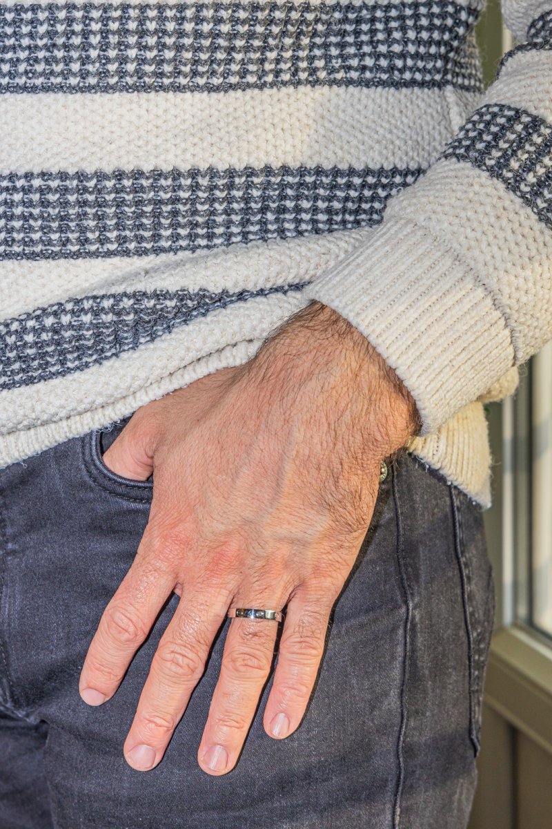 Bague Cartier Alliance Love Or blanc Diamant - Castafiore