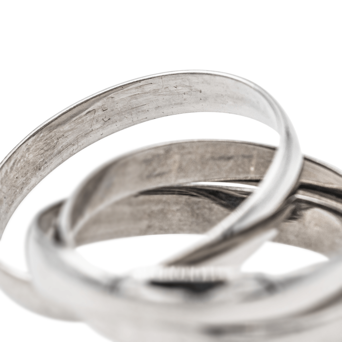 Bague Cartier Alliance Trinity en or blanc - Castafiore