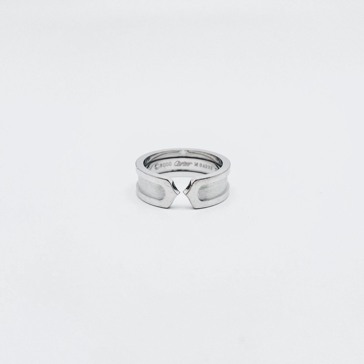 Bague Cartier "Double C" en or blanc - Castafiore