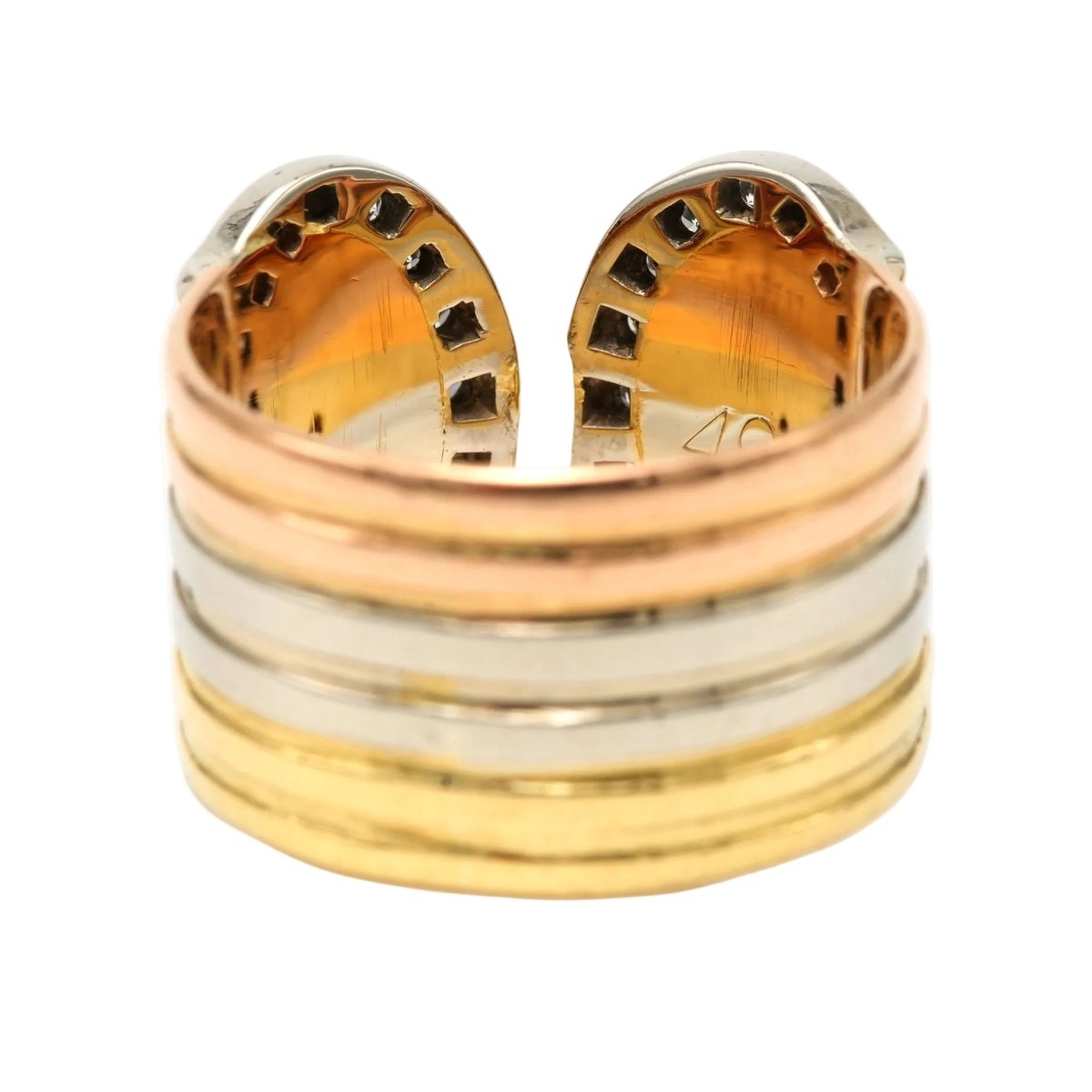 Bague CARTIER "Double C" en or blanc, or jaune, or rose et diamants - Castafiore