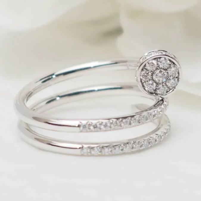 Bague CARTIER "Juste un Clou" en or blanc et diamant - Castafiore