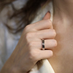 Bague Cartier "Love" Or gris 18K avec 1 Diamant. Taille 55 de 2014. - Castafiore