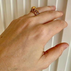 Bague CARTIER "Panthère" Trinity en or Panthère - Castafiore