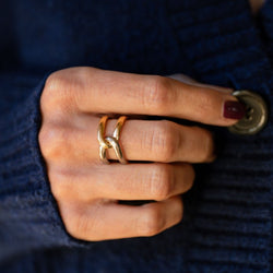 Bague CARTIER "Puzzle" en or jaune et or blanc - Castafiore