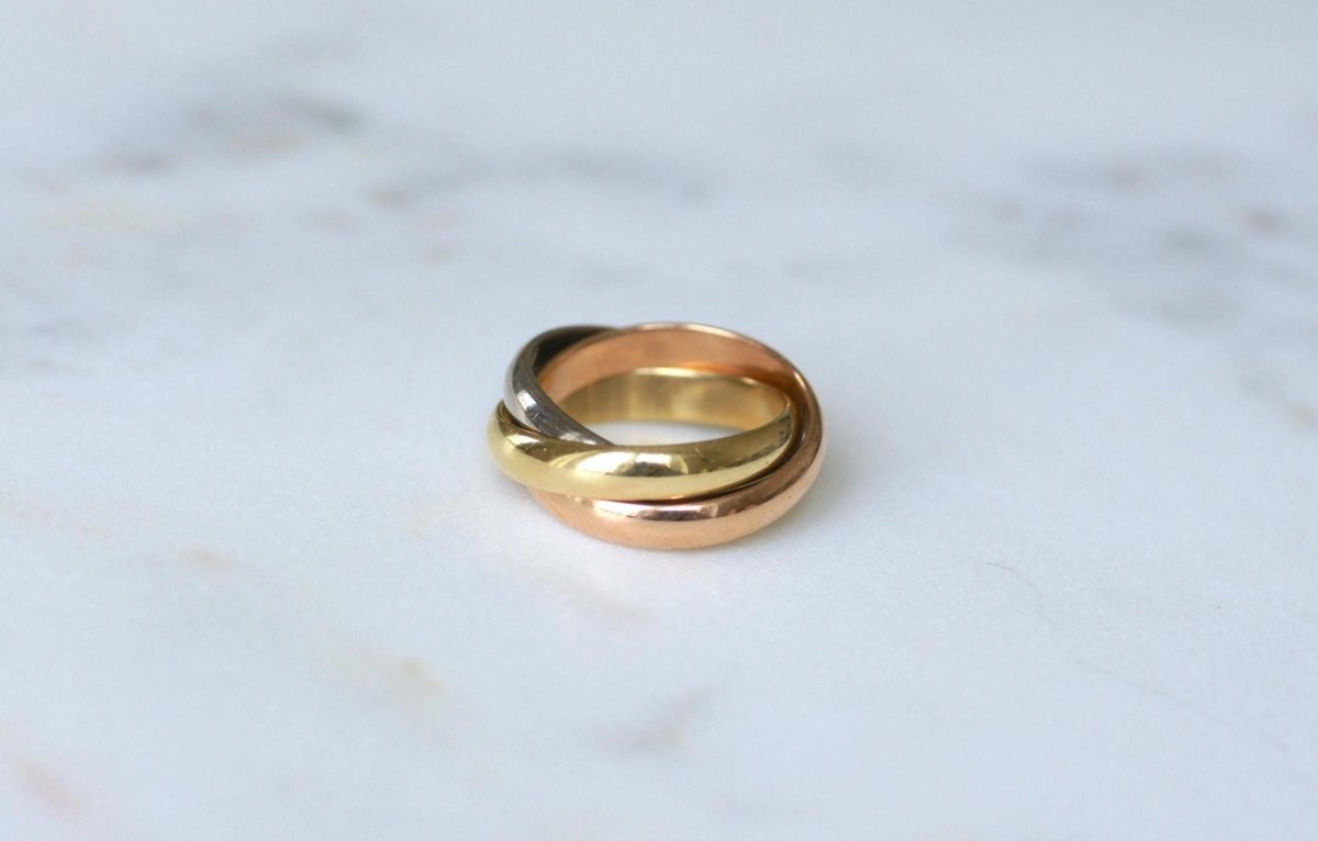 Bague Cartier Trinity 3 Ors Modèle Classique 5 Diamants Taille 49 - Castafiore