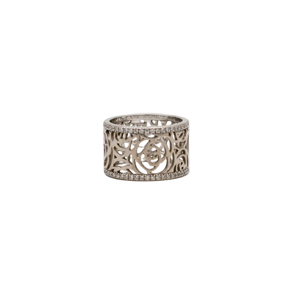 Bague CHANEL "Camélia Fil" en or blanc et diamants - Castafiore