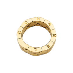 Bague CHANEL "Matelassé" en or jaune - Castafiore