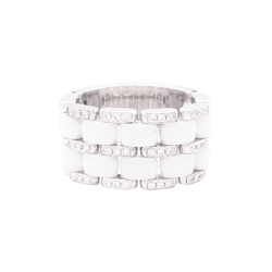 Bague CHANEL, "Ultra", or blanc, céramique blanche et diamants. - Castafiore