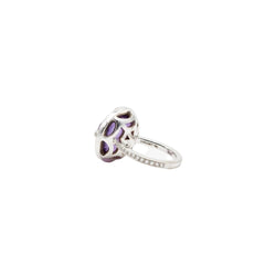 Bague CHAUMET "Attrape moi si tu m'aimes", "Galet" en or blanc, améthyste et diamants - Castafiore