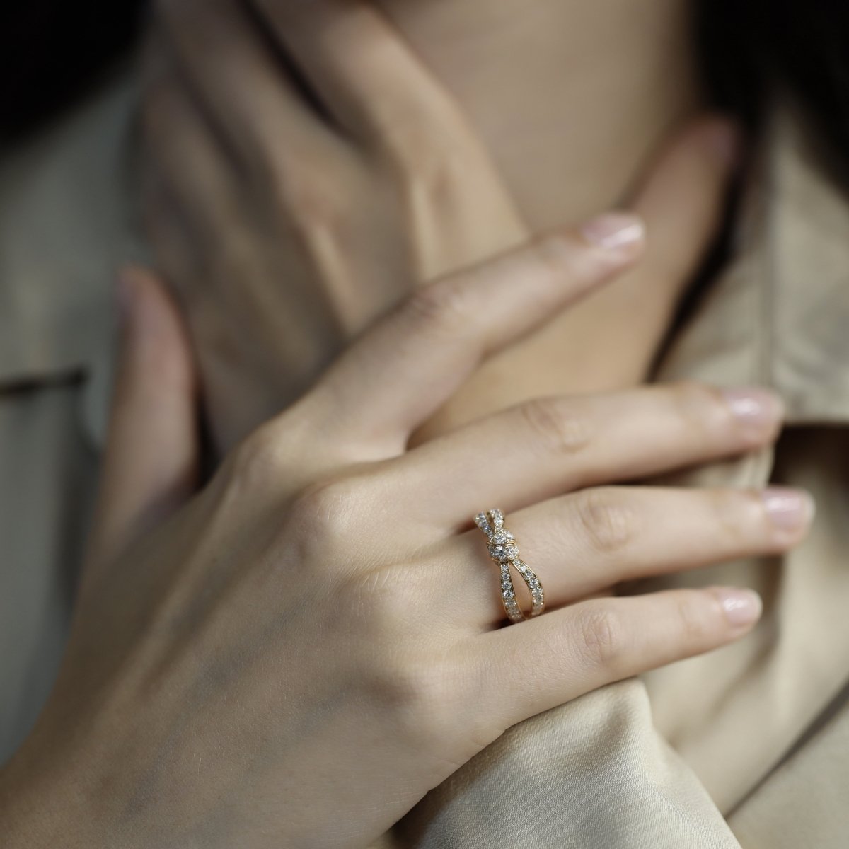 Bague Chaumet collection liens séduction vers 2016 en or rose 18 Cts et diamants. Taille 53. - Castafiore