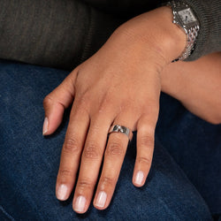 Ring CHAUMET in white gold and diamonds – Castafiore