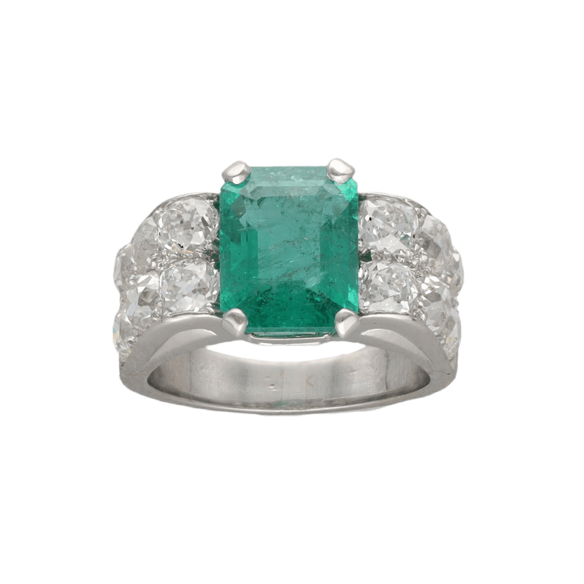 Bague CHAUMET en platine, émeraude et diamants - Castafiore