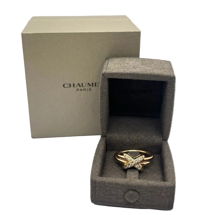 Bague CHAUMET Jeux de liens en or rose et diamants - Castafiore