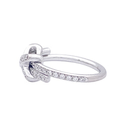 Bague Chaumet "Jeux de Liens" or blanc, diamants. - Castafiore