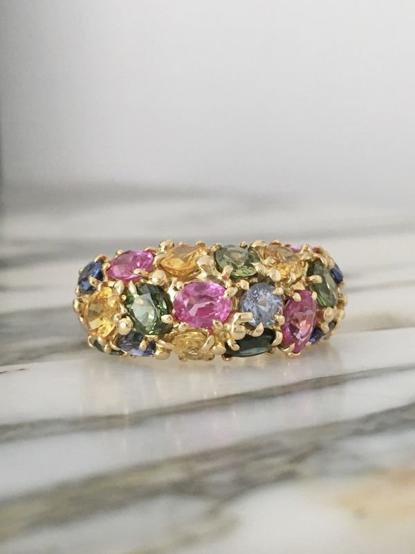 Bague CHAUMET Tutti-Frutti en or jaune 18K sertie de saphirs