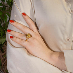 Bague Chevalière AUGIS en or jaune, rubis et diamant - Castafiore