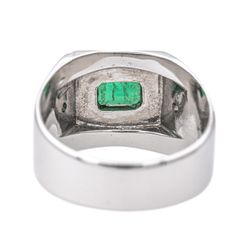 Bague Chevalière en or blanc, émeraude et diamants - Castafiore