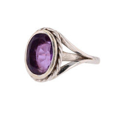 Bague Chevalière en or blanc et améthyste - Castafiore