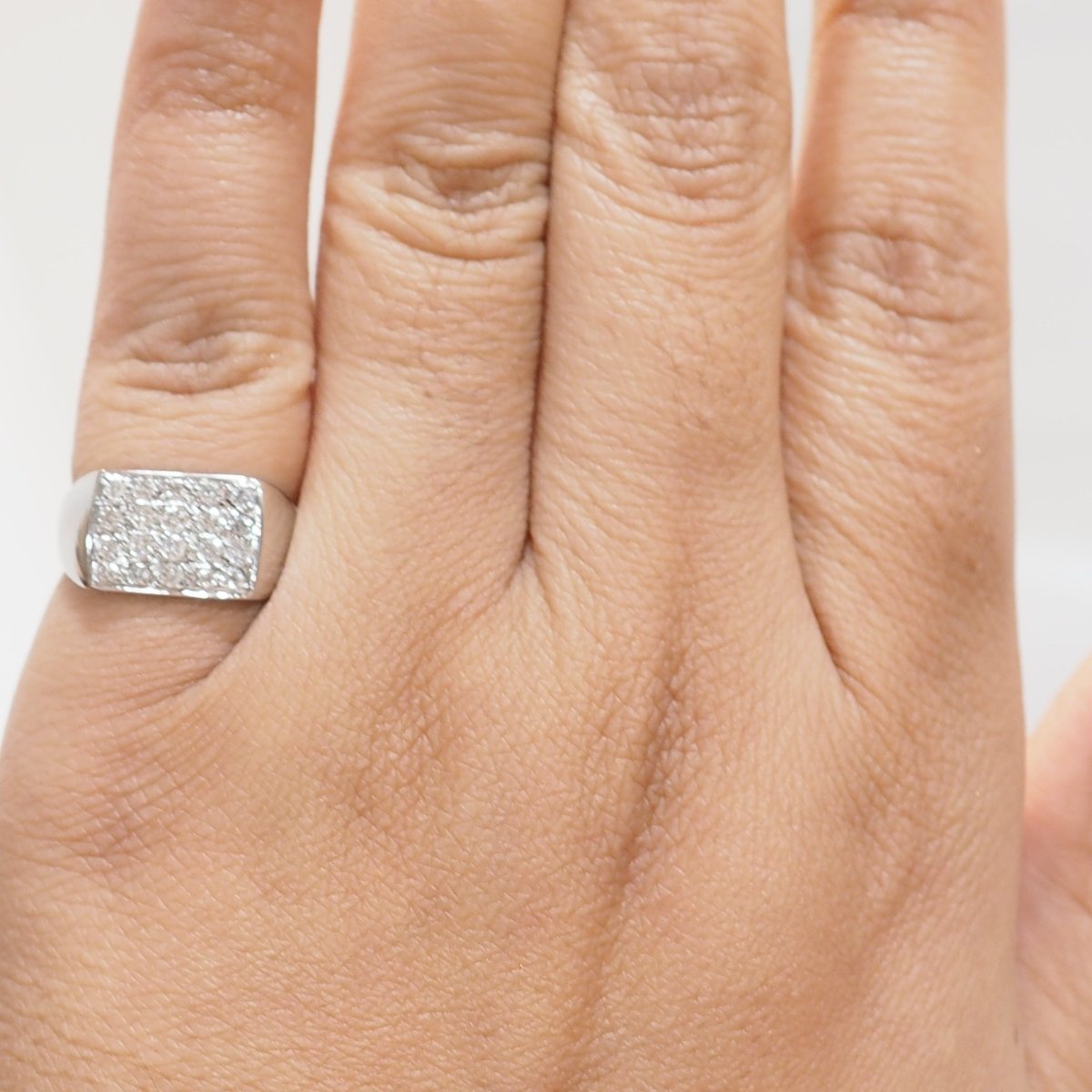 Bague Chevalière en or blanc et diamants - Castafiore