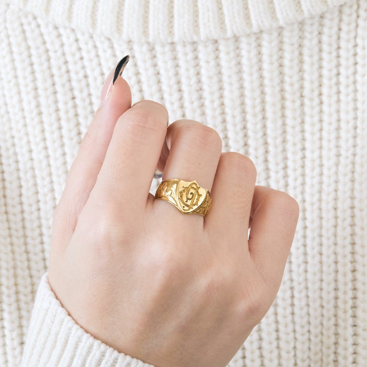 Bague Chevalière en or jaune - Castafiore