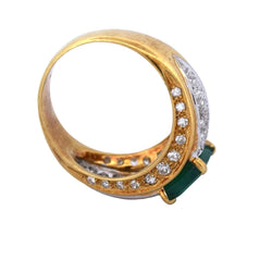 Bague Chevalière en or jaune, émeraude et diamants - Castafiore