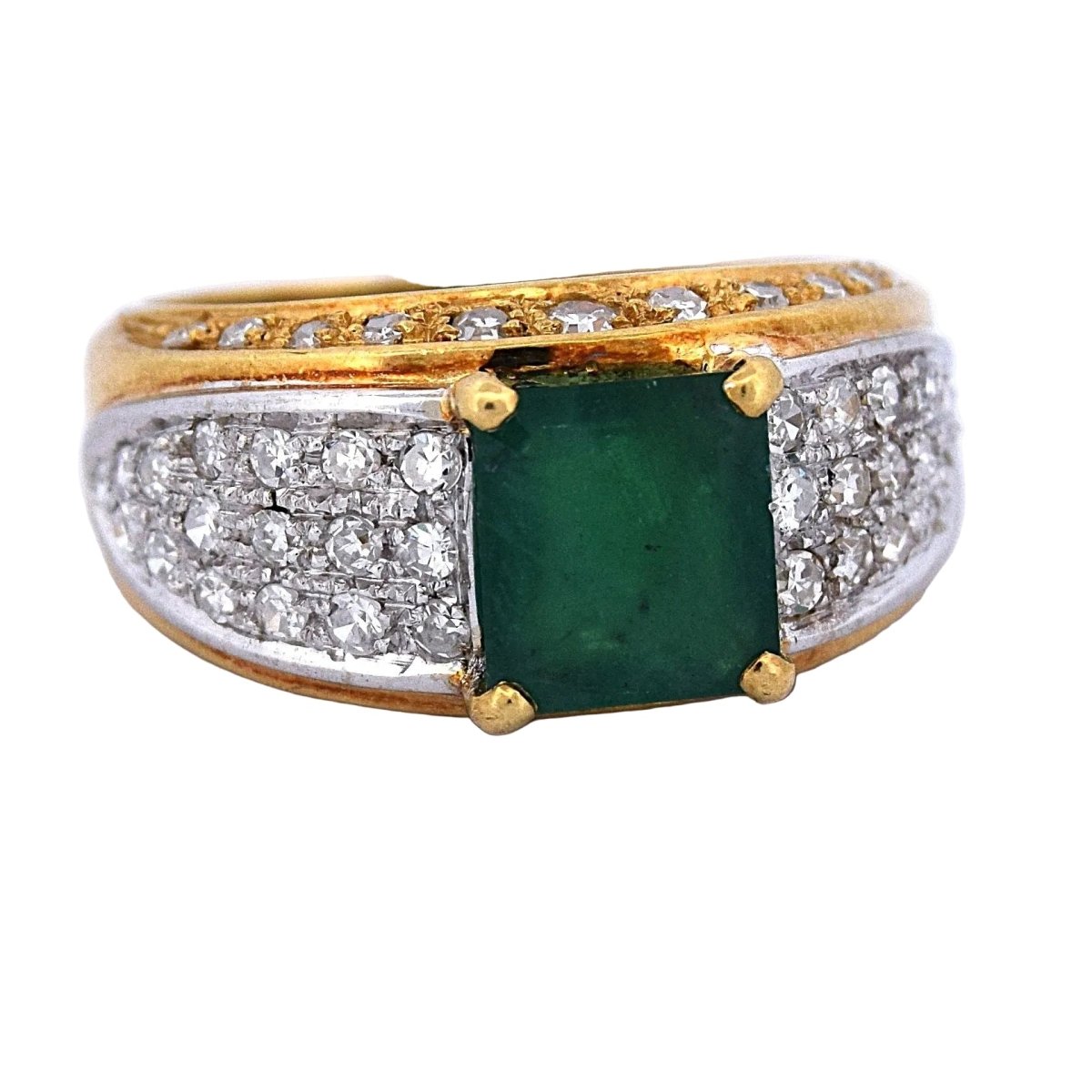 Bague Chevalière en or jaune, émeraude et diamants - Castafiore