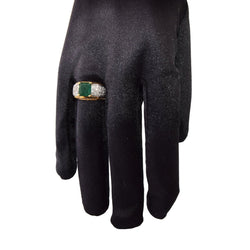 Bague Chevalière en or jaune, émeraude et diamants - Castafiore