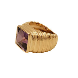 Bague Chevalière en or jaune et améthyste - Castafiore