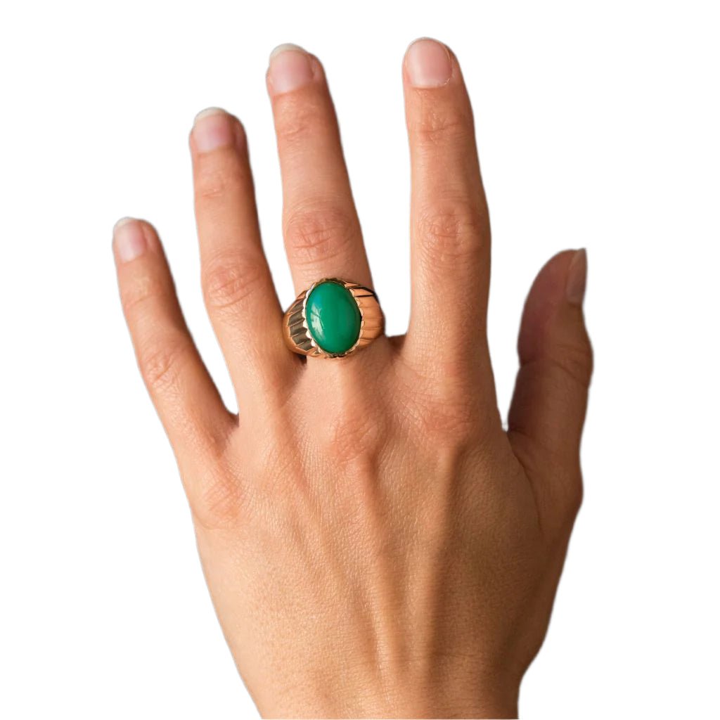 Bague Chevalière en or jaune et chrysoprase - Castafiore