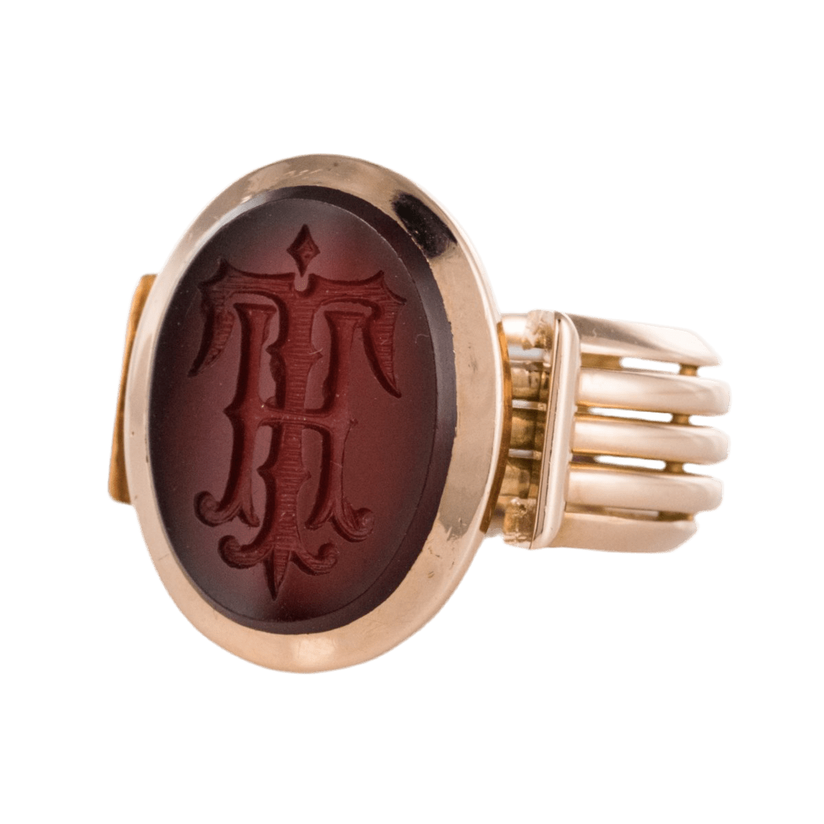 Bague Chevalière en or jaune et cornaline - Castafiore