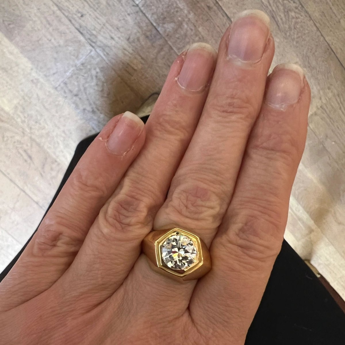 Bague Chevalière en or jaune et diamant - Castafiore