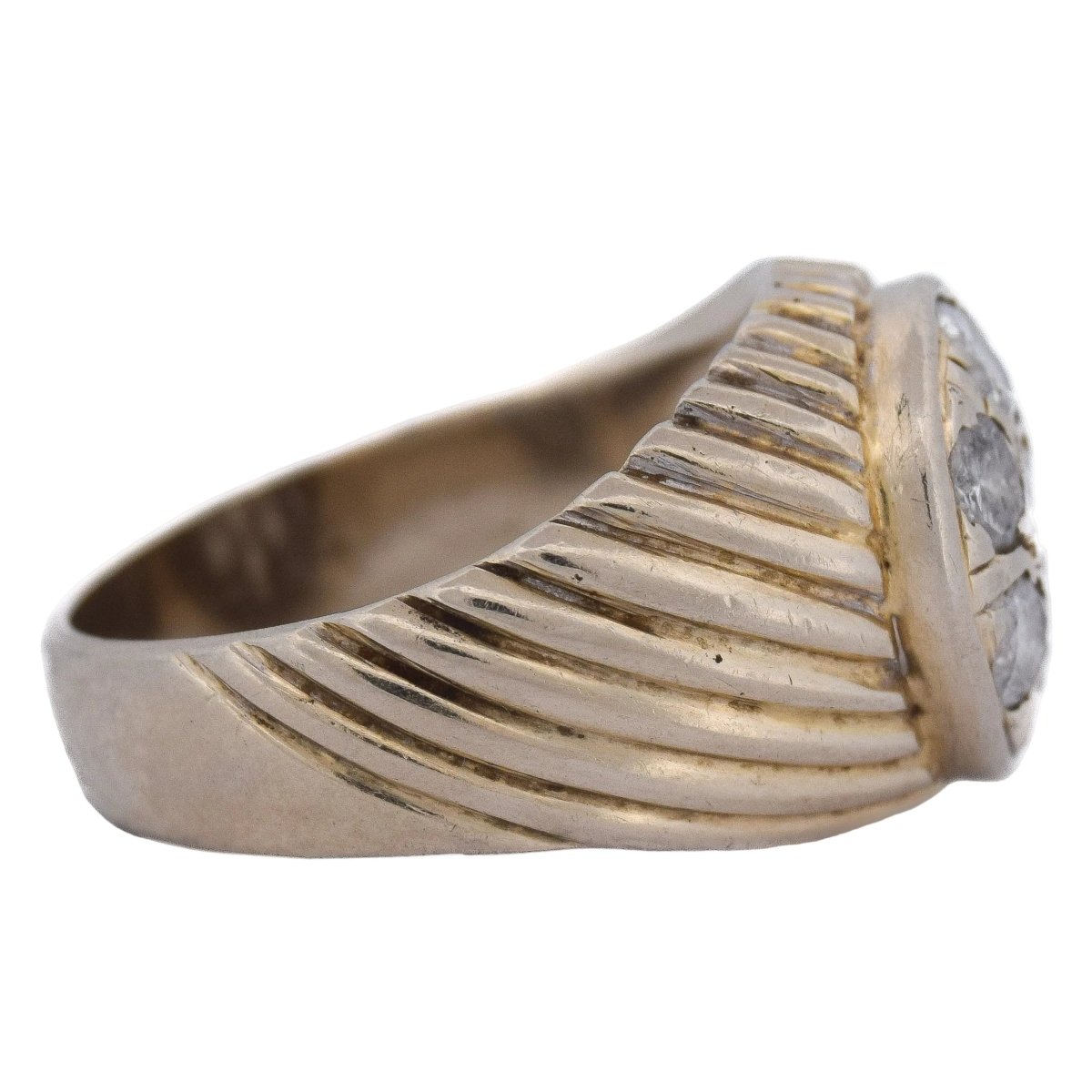 Bague Chevalière en or jaune et diamants - Castafiore