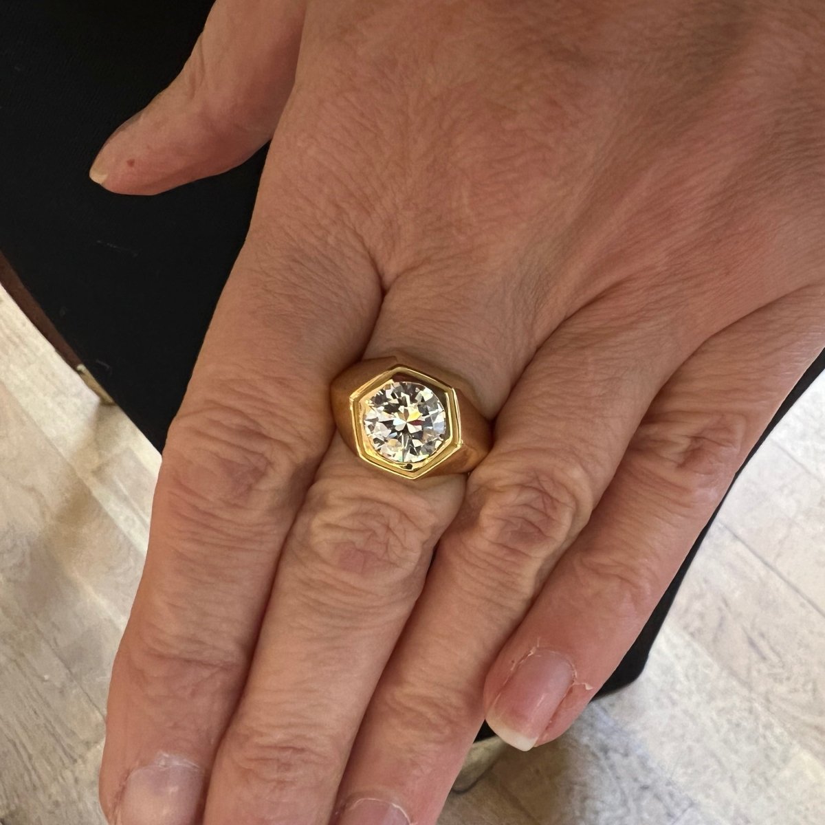 Bague Chevalière en or jaune et diamants