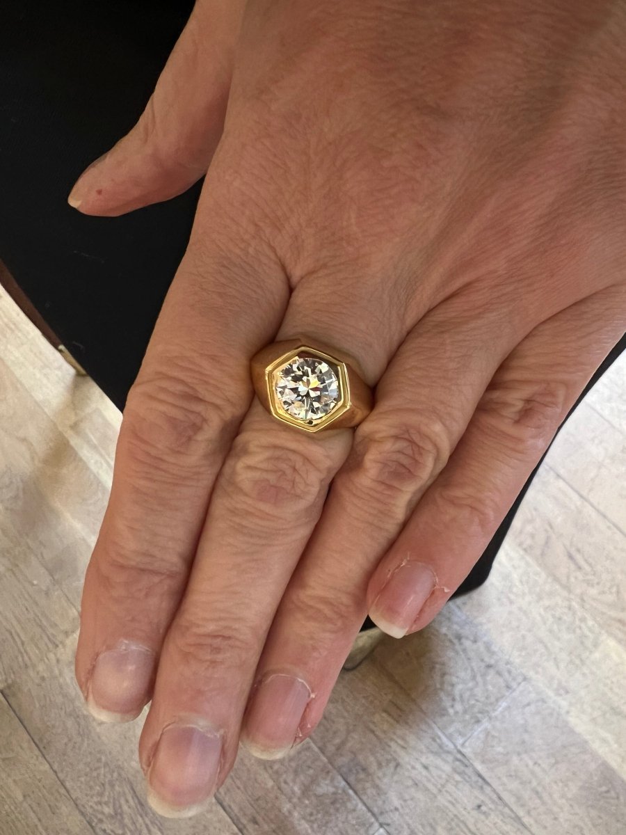 Bague Chevalière en or jaune et diamants - Castafiore
