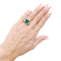 Bague chevalière en or jaune et émeraude - Castafiore