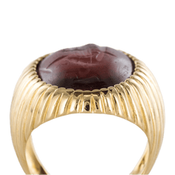 Bague Chevalière en or jaune, intaille et agate - Castafiore